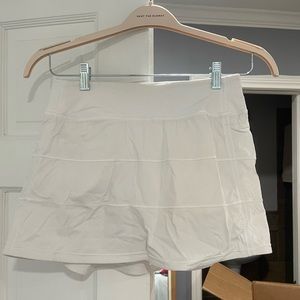 LIKE NEW LuLu Lemon Tennis Skirt